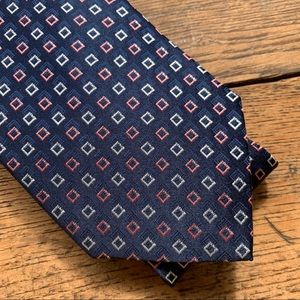 Parkland Blue And Pink Geo Box Crystal Silk Tie